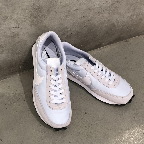 NIKE☆W DAYBREAK