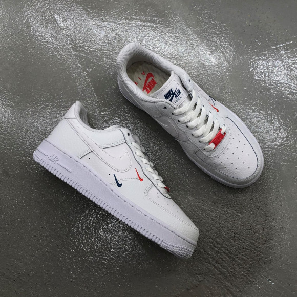 NIKE☆W AIRFORCE 1 `07 ESS