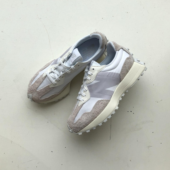 Restock!!! NEW BALANCE☆WS327SFD (B)