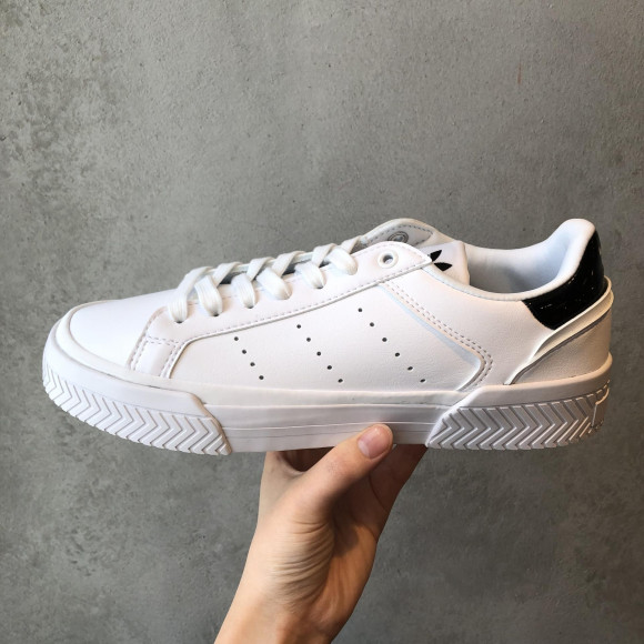 ADIDAS☆COURT TOURINO W