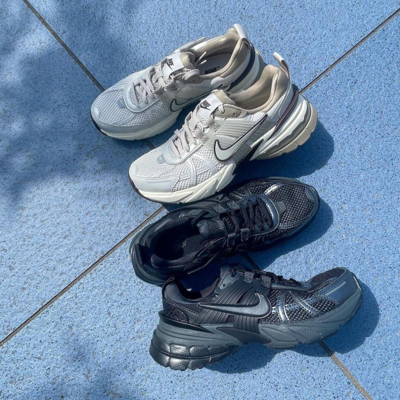 NIKE☆W V2K RUN