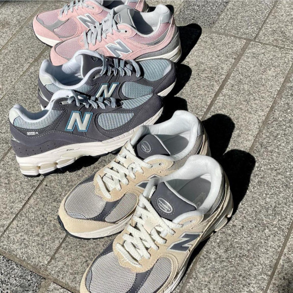 NEWBALANCE☆M2002RF