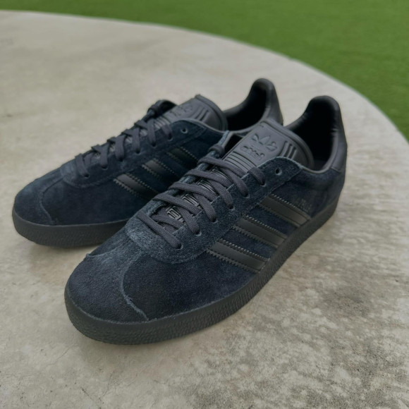 ADIDAS☆GAZELLE