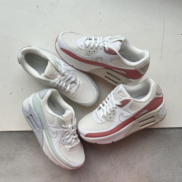NIKE☆W AIRMAX 90 LV8