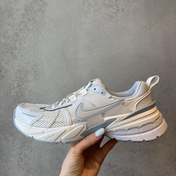 NIKE☆W V2K RUN