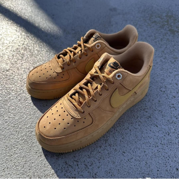 NIKE☆W AIR FORCE 1 ’07 WB