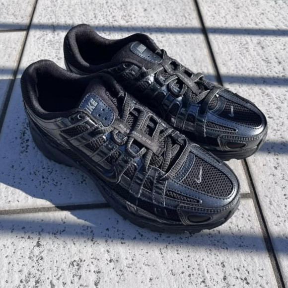 NIKE☆W P-6000