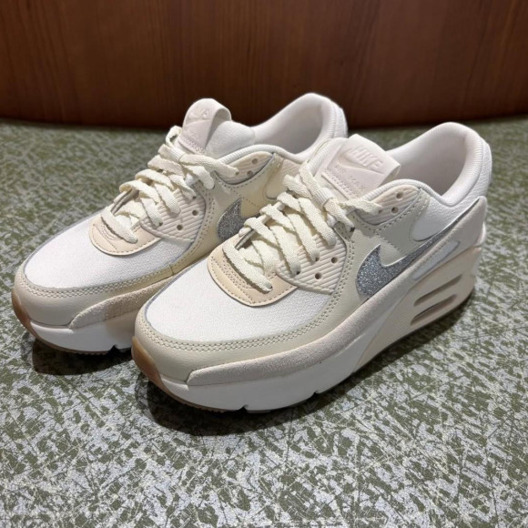 NIKE☆Air Max 90 LV8 SE