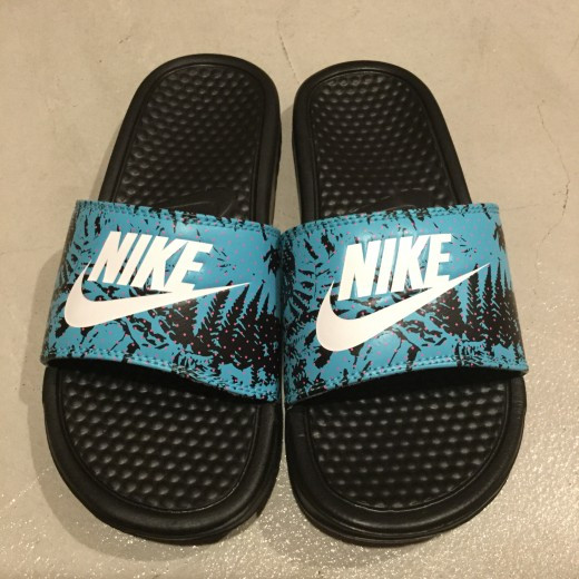 インパクト大のサンダル入荷!!