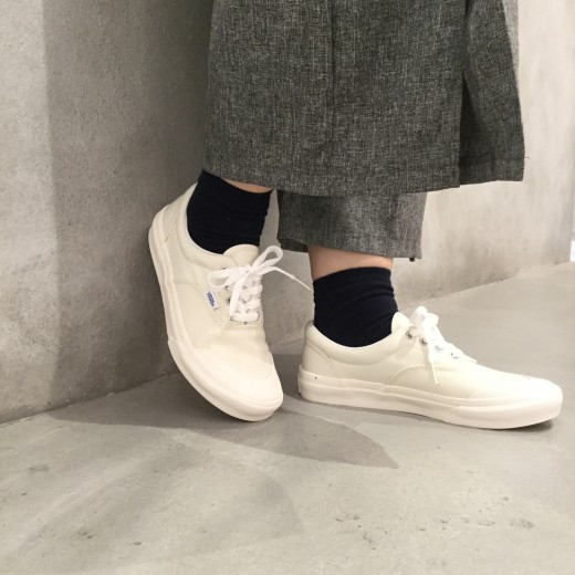 【VANS】ERA HALF MOON★