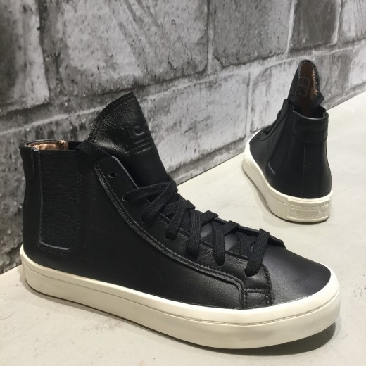 ADIDAS★COURTVANTAGE