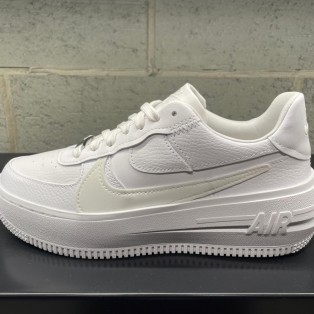 【NIKE W AF1 PLT.AF.ORM‼】