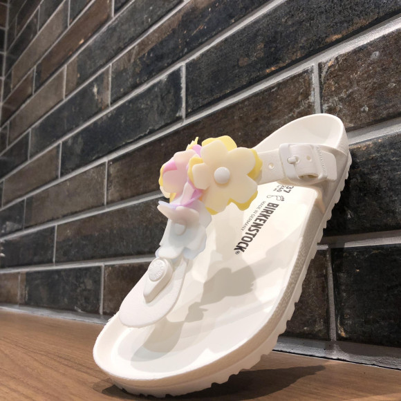 NEW!!【BRKENSTOCK　GIZEH FLOWER EVA】