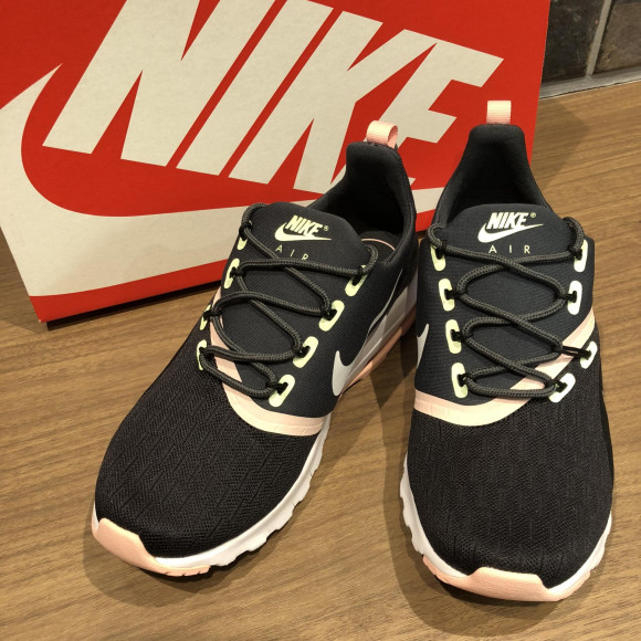 NEW!!【NIKE W AIRMAX MOTION RACE】