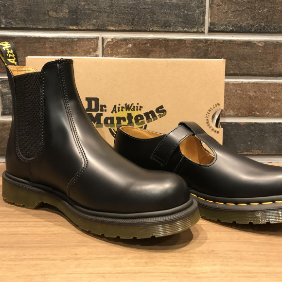 NEW!!  [Air Wair Dr.Martens  POLLEY T-BAR & CHELSEA  BOOT]
