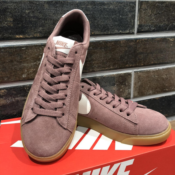 NEW!!【NIKE W BLAZER LOW SD】