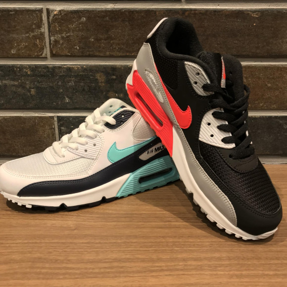 NEW COLOR!!☆☆[NIKE AIR MAX90 ESSENTIAL]