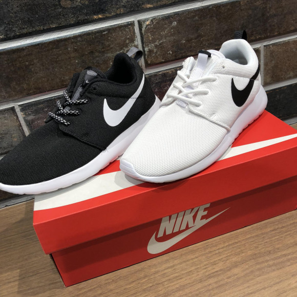 NEW!!【NIKE ROSHE ONE】