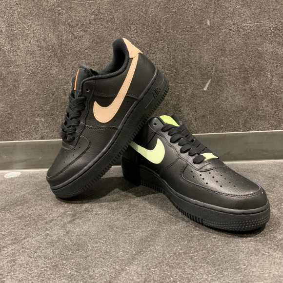 NEW!! 【NIKE AIR FORCE 1 LOW】