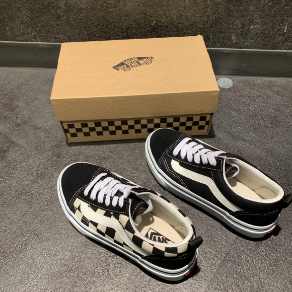 NEW!! 【VANS OLD SKOOL】(19-22)