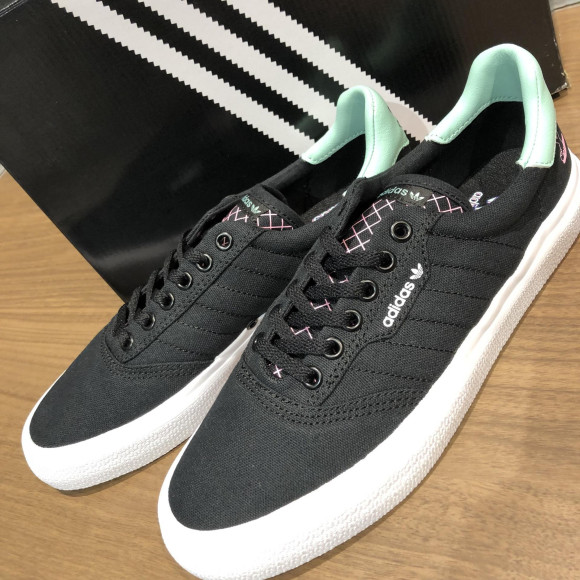 NEW!!【adidas 3MC】