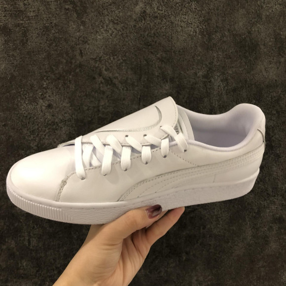 NEW【PUMA】W BASKET CRUSH EMBOS