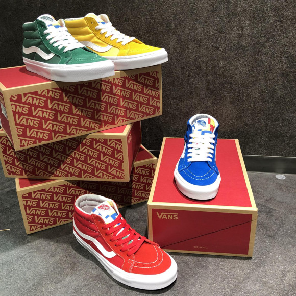NEW!!【VANS SK8-MID REISSUE】