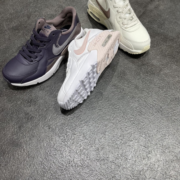 NEW!!【NIKE W AIR MAX EXCEE】