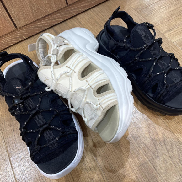 NEW!!【PUMA CILIA WEDGE SANDAL】