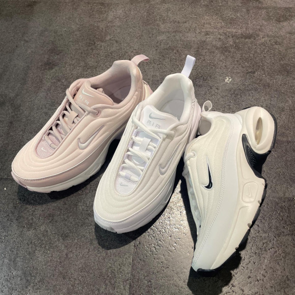NEW!!【NIKE W AIRMAX PORTAL】