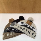 MURASAKI SPORTS 후쿠오카 파르코점에, THE NORTH FACE(더 노스 페이스)의 Snow Bum Beanie가 다양한 컬러로 입하되어 있습니다.