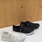 On Cloud 6（オン クラウド6）ついに再入荷！ムラサキスポーツ福岡パルコ店でメンズ・レディース展開中