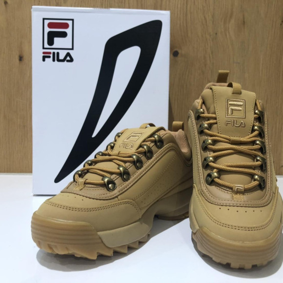 ☆FILA　DISRUPTOR　CLAY　LOW　レディース　シューズ☆