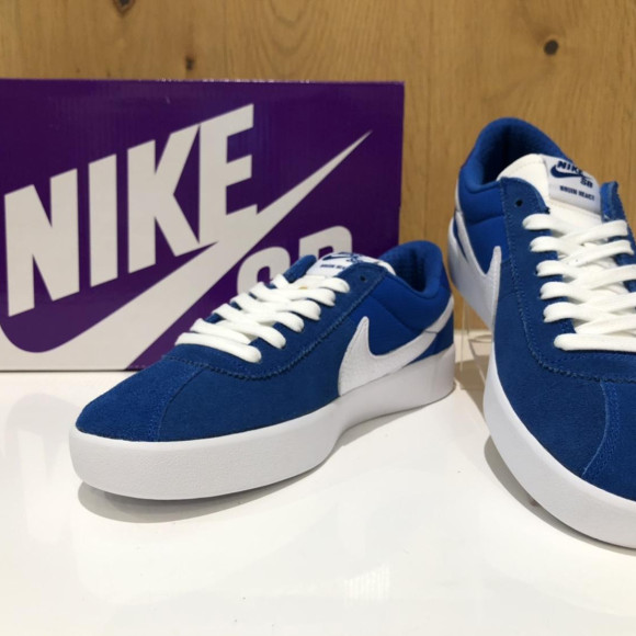 ☆NIKE SB　ナイキエスビー　BRUIN REACT　ブレインリアクト　シューズ☆