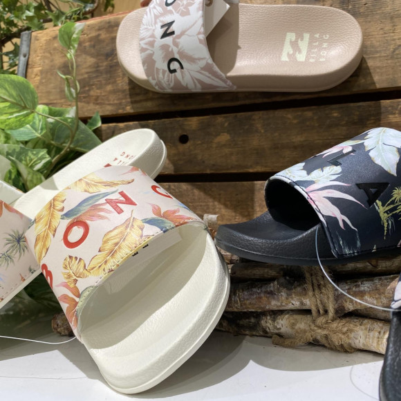 BILLABONGレディースサンダル新入荷