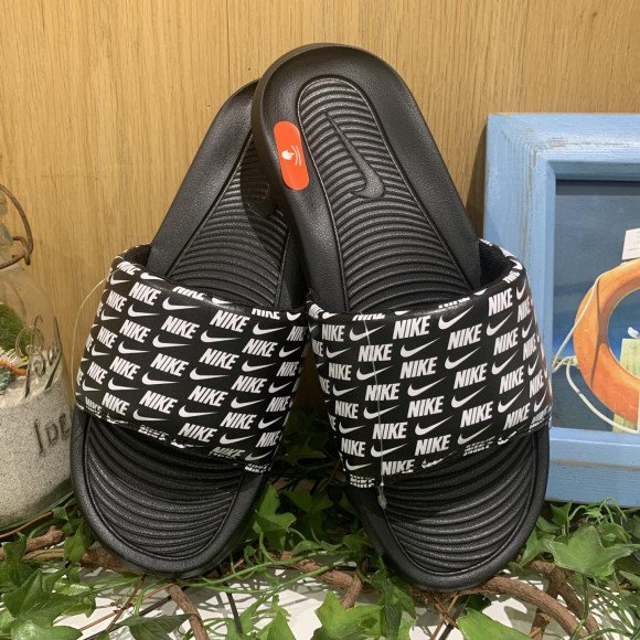 NIKE　ニューモデルサンダル　新入荷！