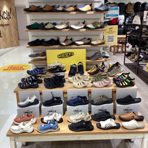 KEENサンダル地域1番の品揃え！