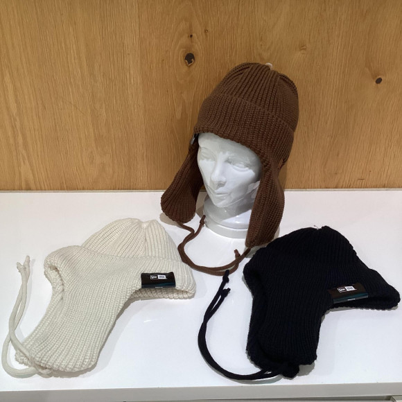 NEW ERA 定番耳垂れニット帽子入荷！