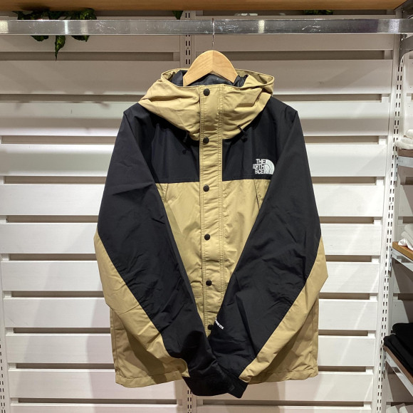 THE NORTH FACE   MOUNTAIN LIGHT JACKET