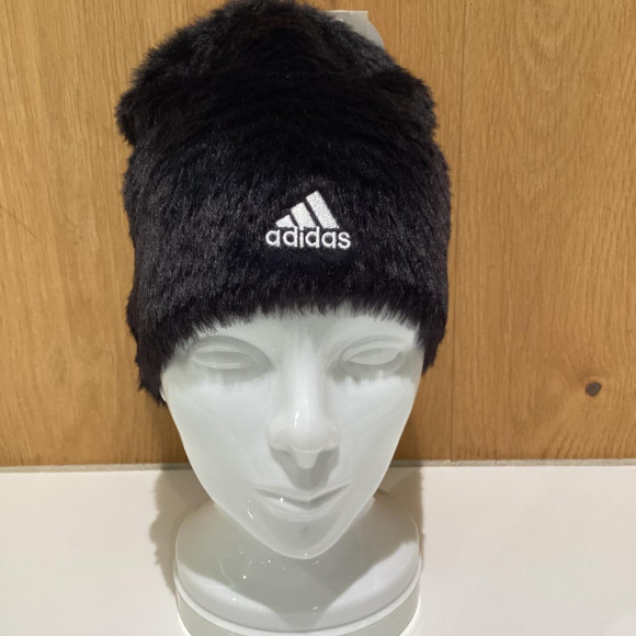 adidas「FUR BEANIE ACRYLIC」