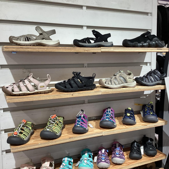 Keenサンダル続々入荷！
