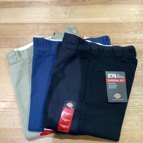 Very popular! Dickies' standard work pants "874" are back in stock!