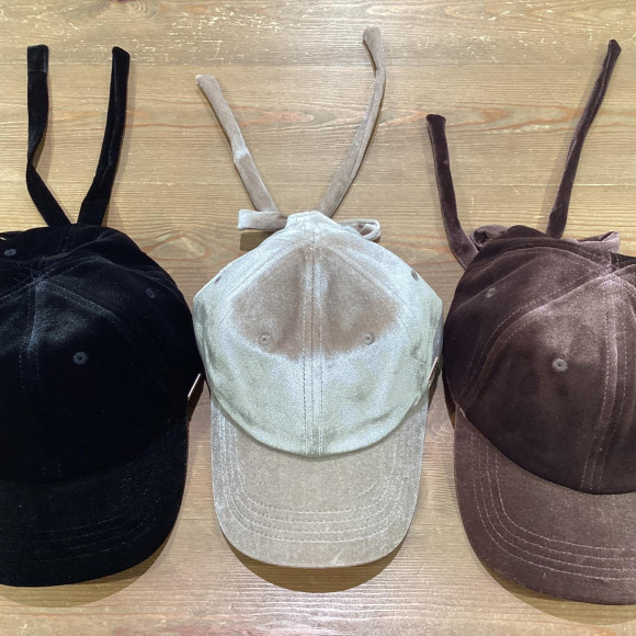 The velour ribbon cap cap is now available from Rikka Femme!