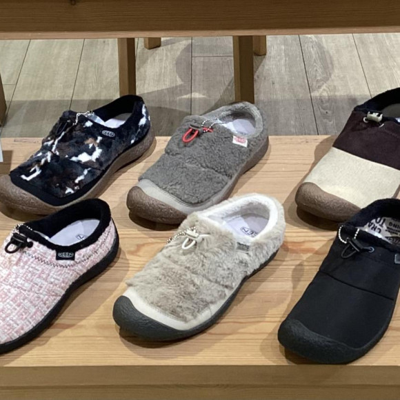 [Preliminary news!] Restocked! KEEN (Kean) HOWSER III SLIDE (Houser Three Slide) is a long-awaited arrival!