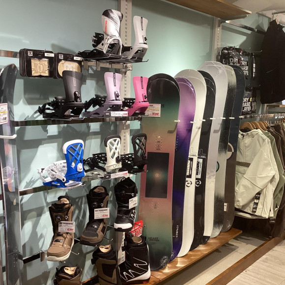 【速報】ムラサキスポーツ福岡パルコ店 25-26 NEWモデル スノーボードギア 入荷情報