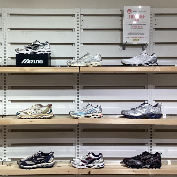 【大量入荷速報】あの人気モデルが勢揃い！ミズノのスニーカーをムラサキスポーツ福岡パルコ店でGETせよ！