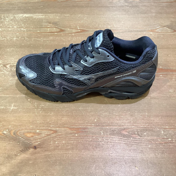 MIZUNO WAVE RIDER 10 がムラサキスポーツ福岡パルコ店に入荷！