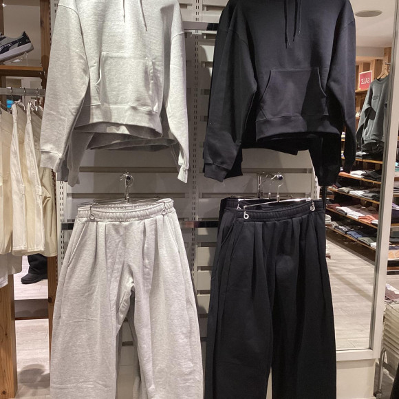 DEAR LAUREL HEAVY SWEATをムラサキスポーツ福岡パルコ店でGET！