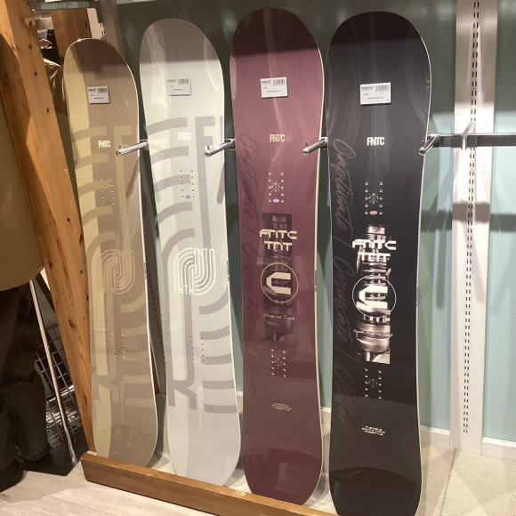 【FNTC入荷！】福岡でグラトリボードを探すならムラサキスポーツ福岡パルコ店へ！TNTシリーズ勢揃い