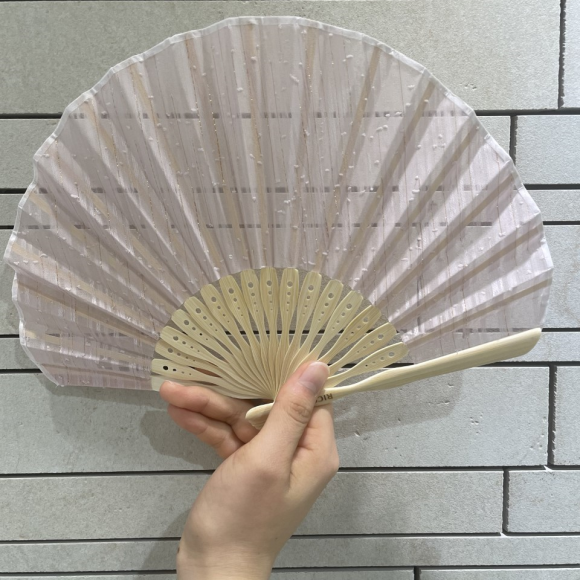 これから大活躍する扇子(*´ω`*)